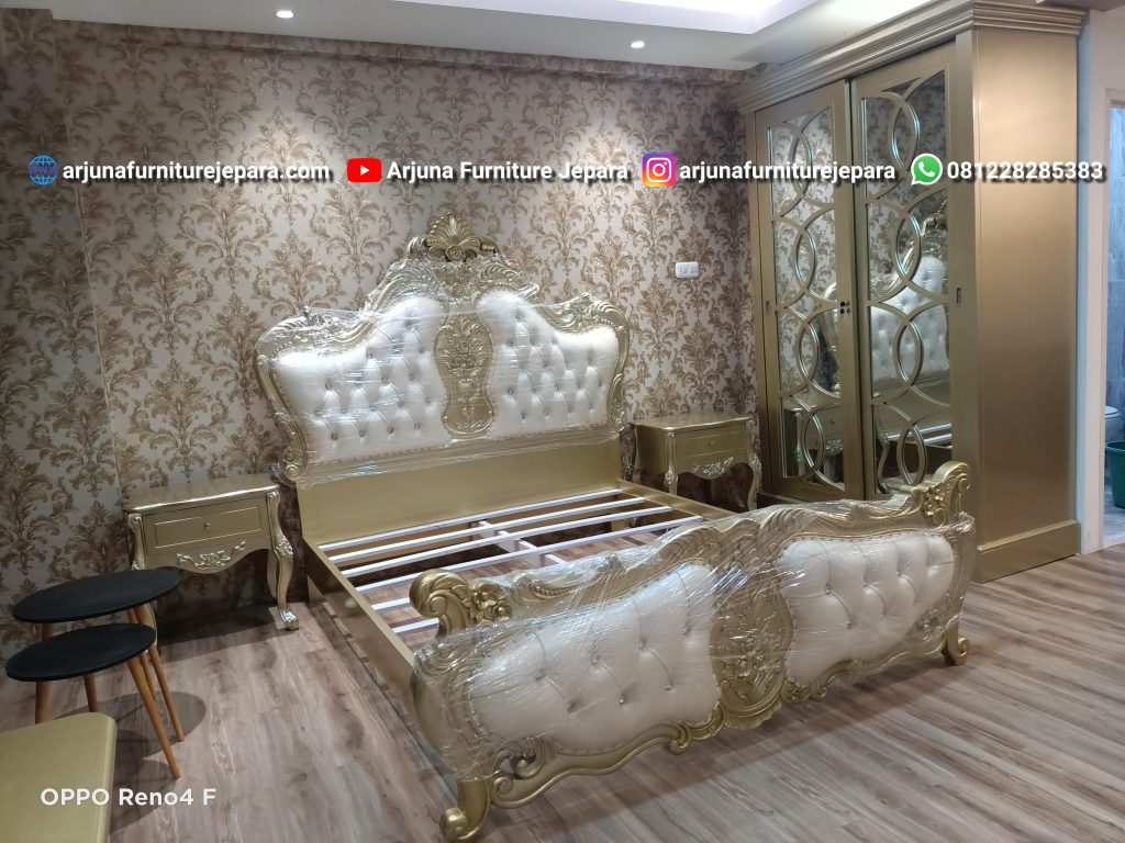 Model Tempat Tidur Gold Luxury Ukir Mewah