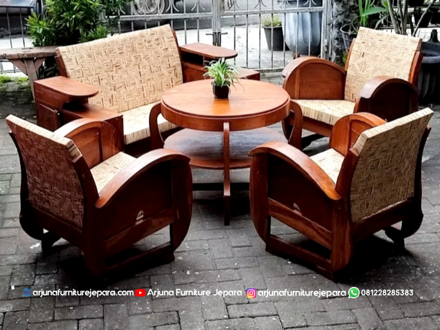 Kursi Jadul Antik Ruang Tamu Kuno