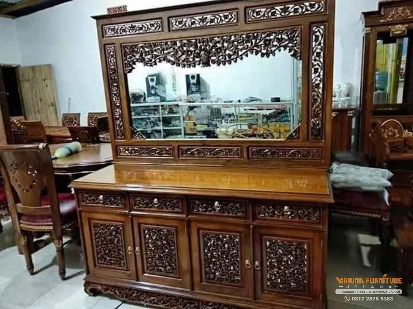 Bufet Meja Tv Krawangan Jati Ukir