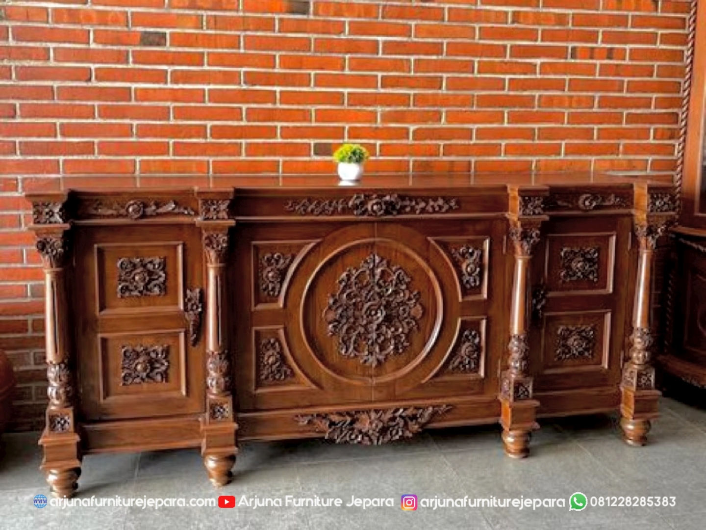 Bufet Tv Ukir Nusantara Indonesia