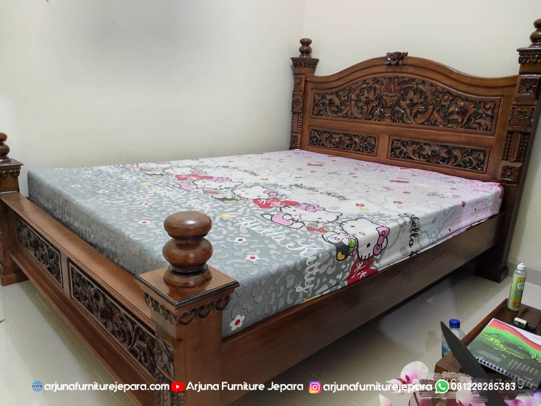 Dipan Tempat Tidur Rahwono Ukir Jepara