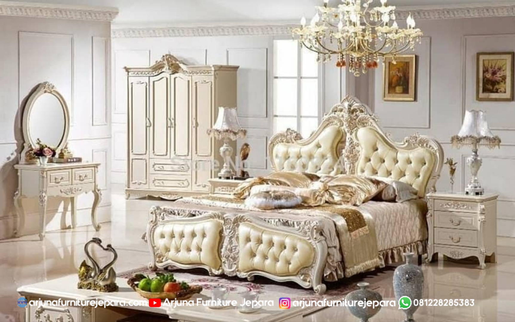 Set Tempat Tidur Klasik Duco Ukir Jepara