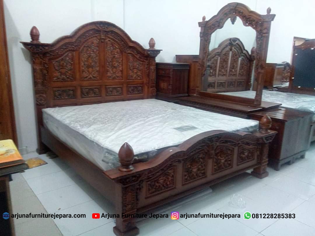 Tempat Tidur Gebyok Ukir Mewah