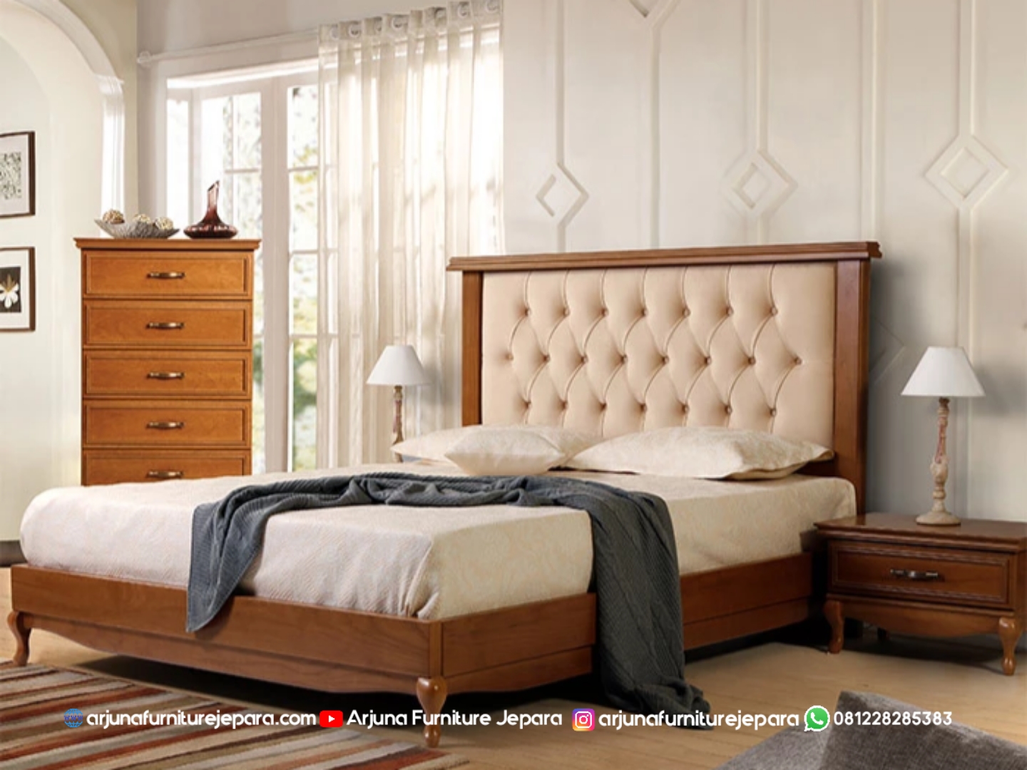 Tempat Tidur Klasik Minimalis