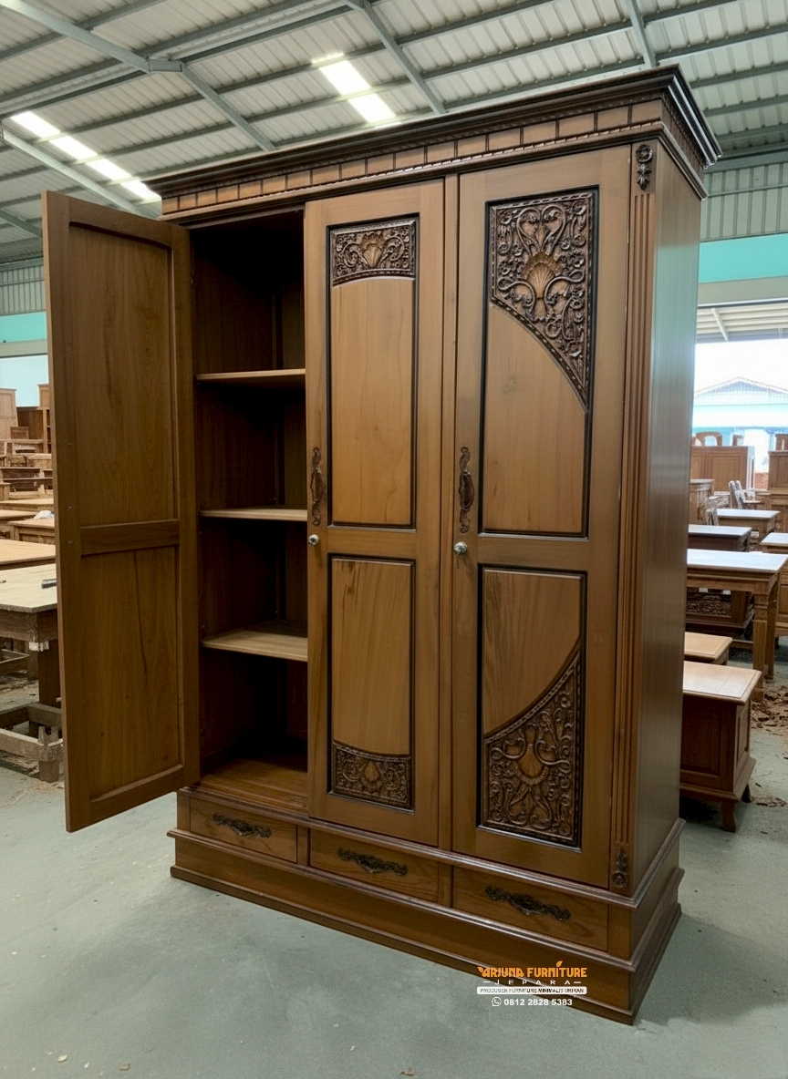 Lemari Pakain 3 Pintu Ukir Mewah