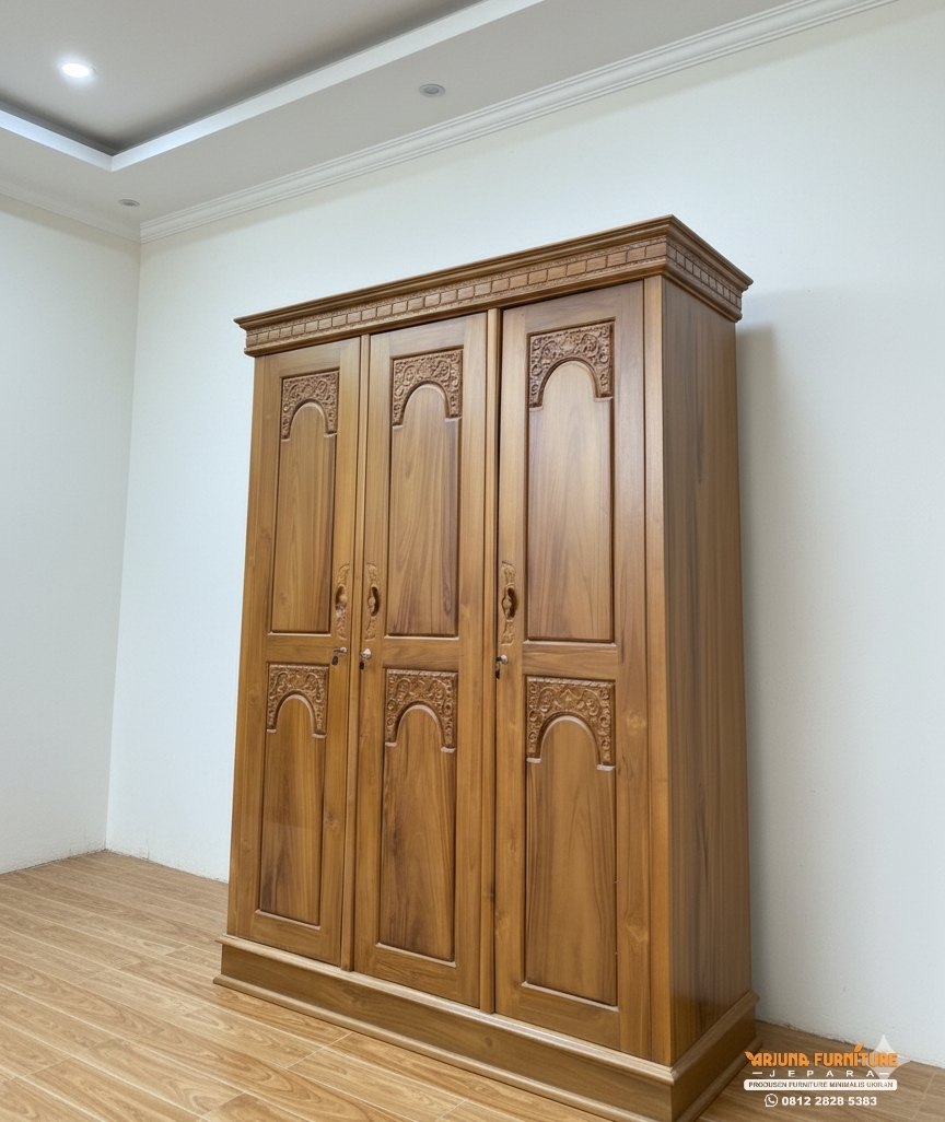 Lemari Pakaian 3 Pintu Majapahit Ukir Mewah