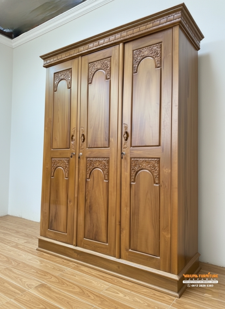 Lemari Baju 3 Pintu Ukir Jepara