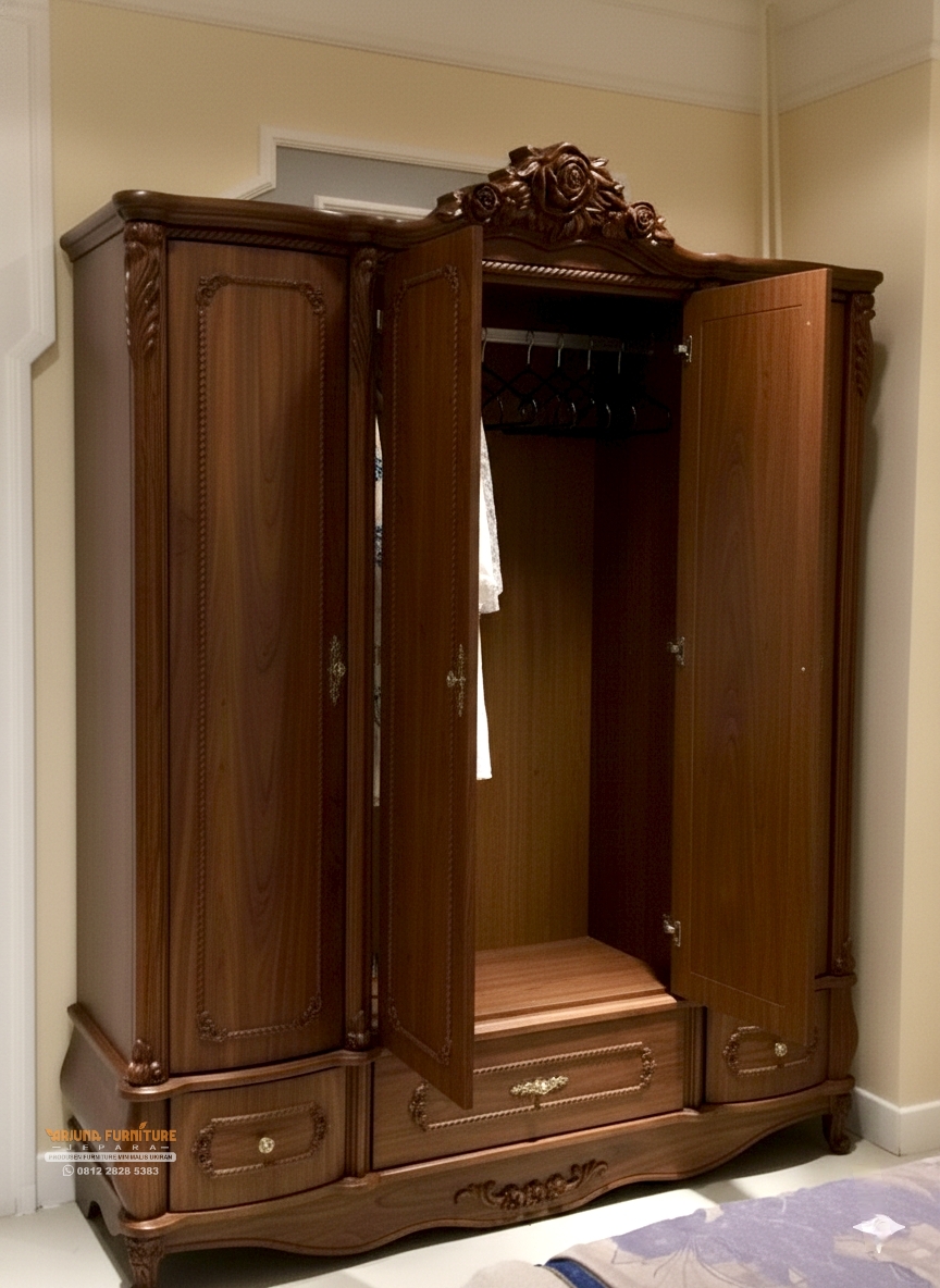 Lemari Pakaian Mahkota Jati Ukir Jepara
