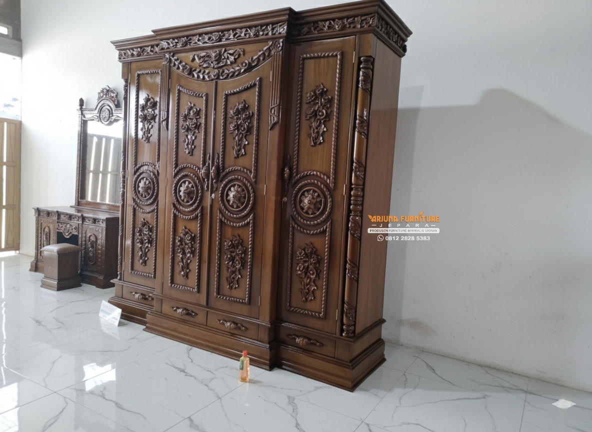 Lemari Pakaian Tambang Jati Ukir Jepara