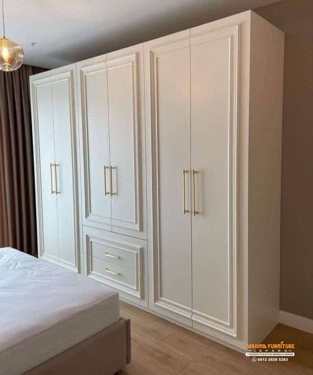 Desain Lemari Pakaian 6 Pintu Minimalis Estetik