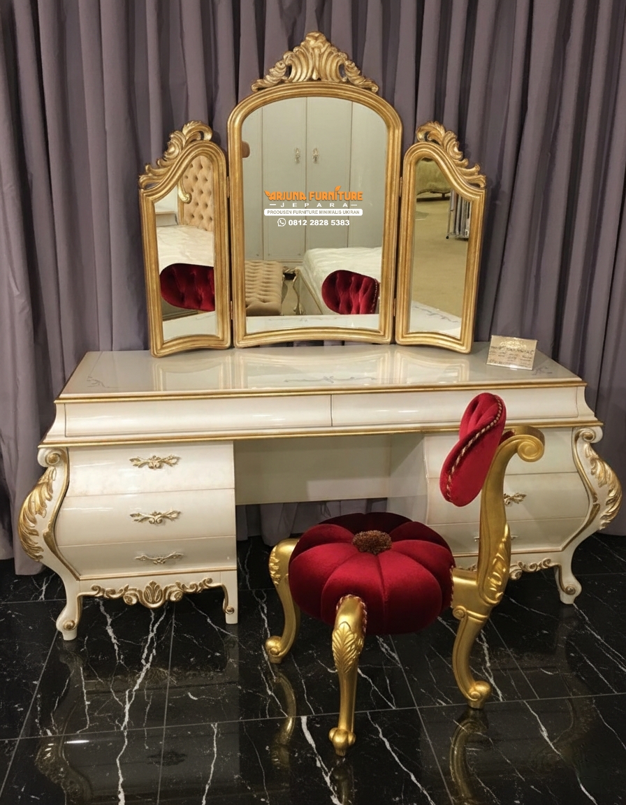 Meja Rias Ukir Mewah Kupu Tarung