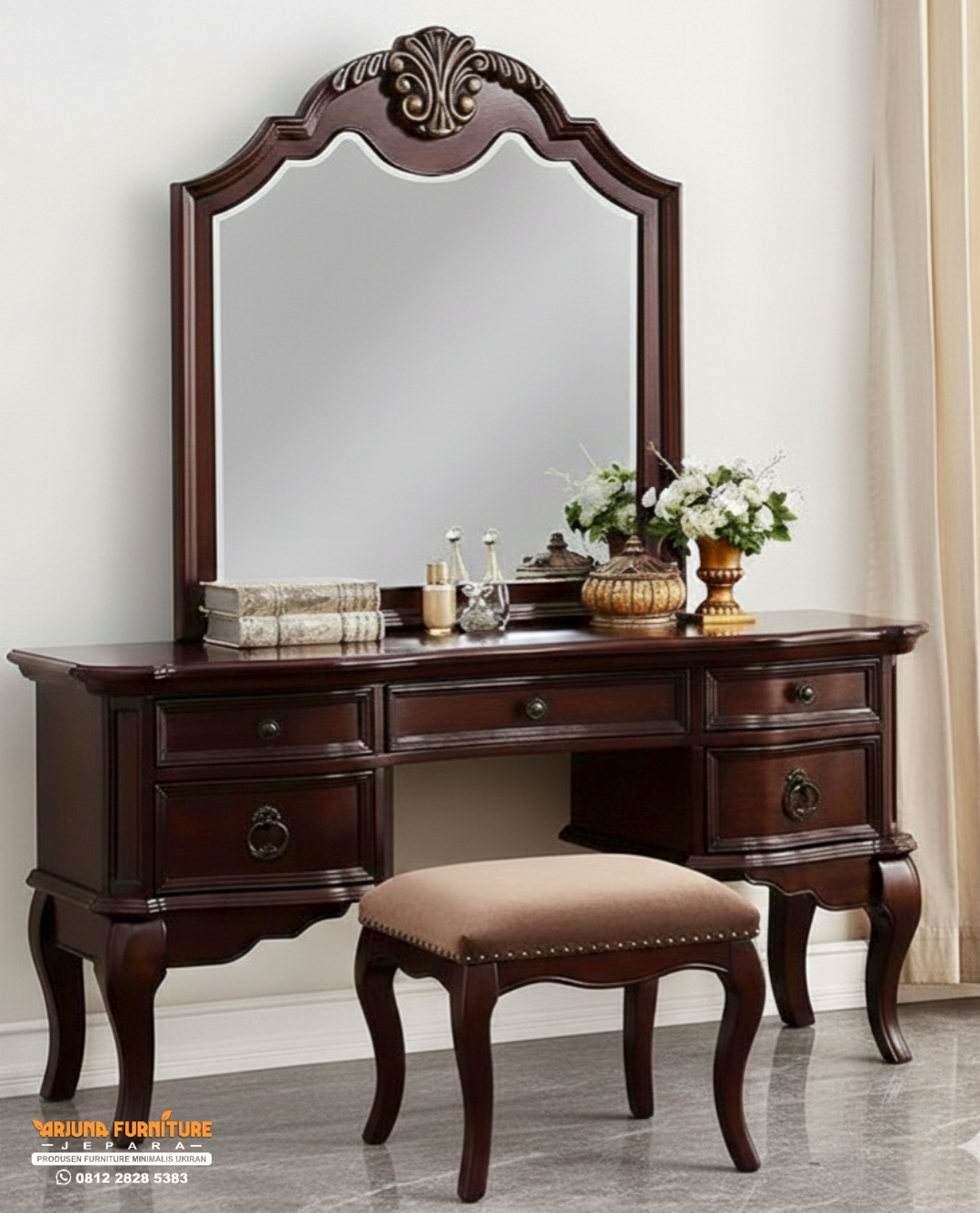Meja Rias Kayu Jati Ukiran