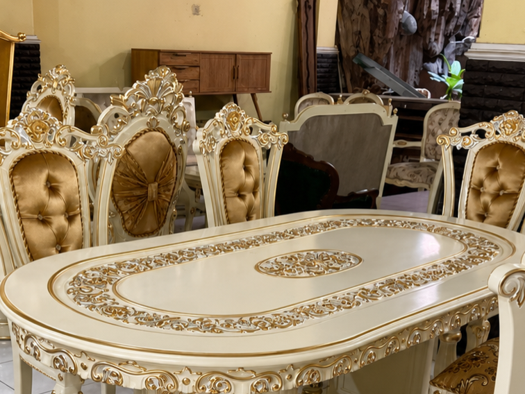 Meja Model Oval