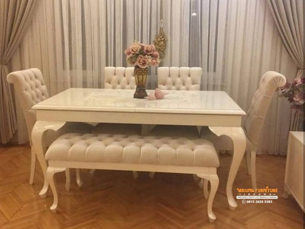 Set Meja Makan Mewah Klasik Modern